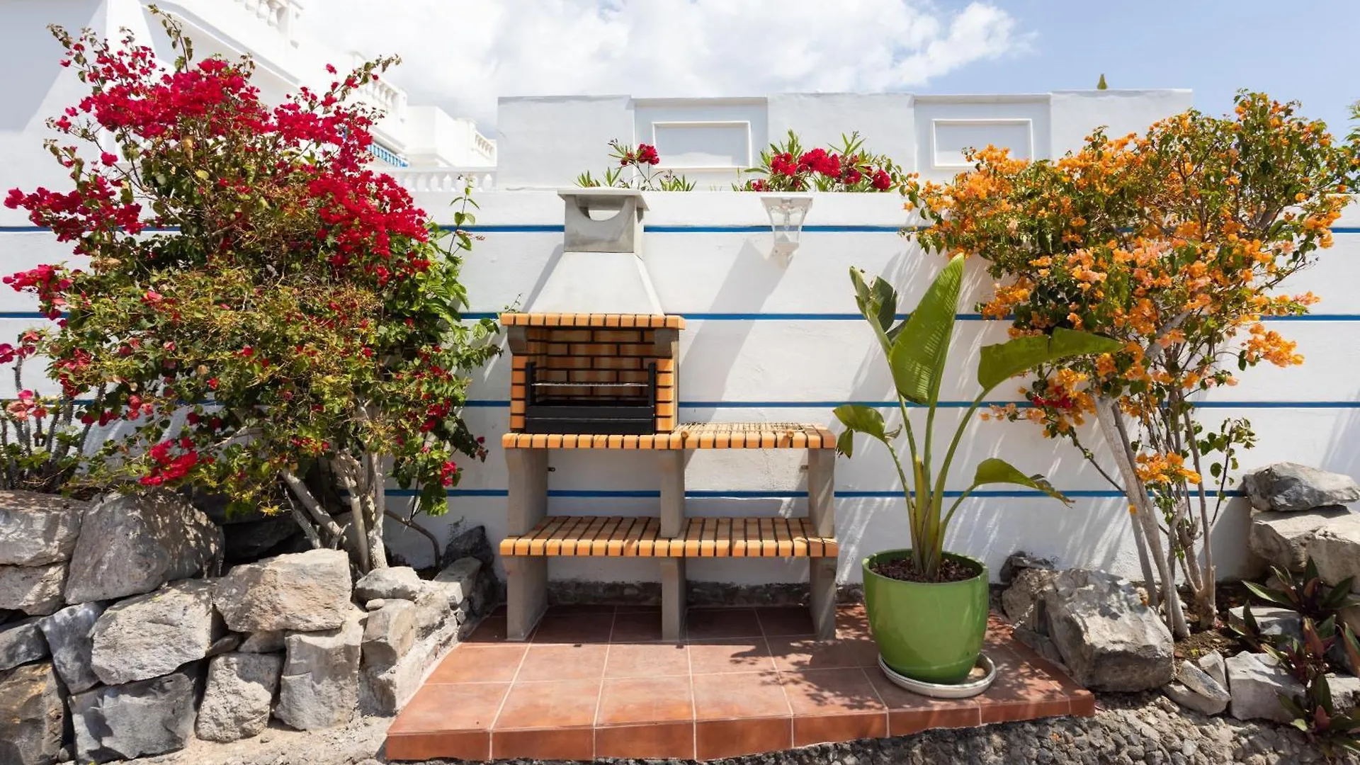 Lejlighed Luxury Oceanfront Apt In Villa - Next To Beach Puerto de Santiago